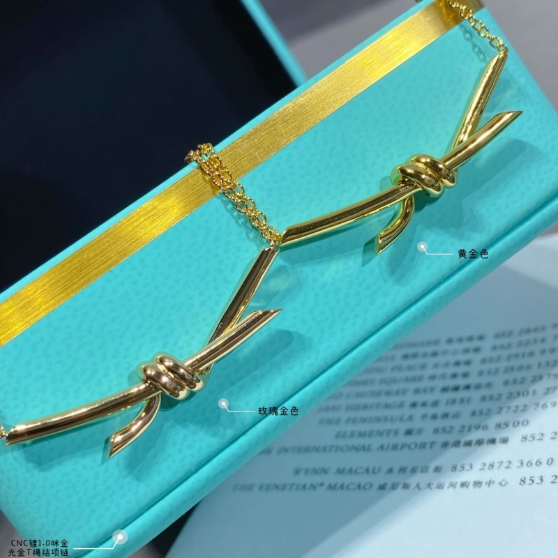 T*f*ny necklaces